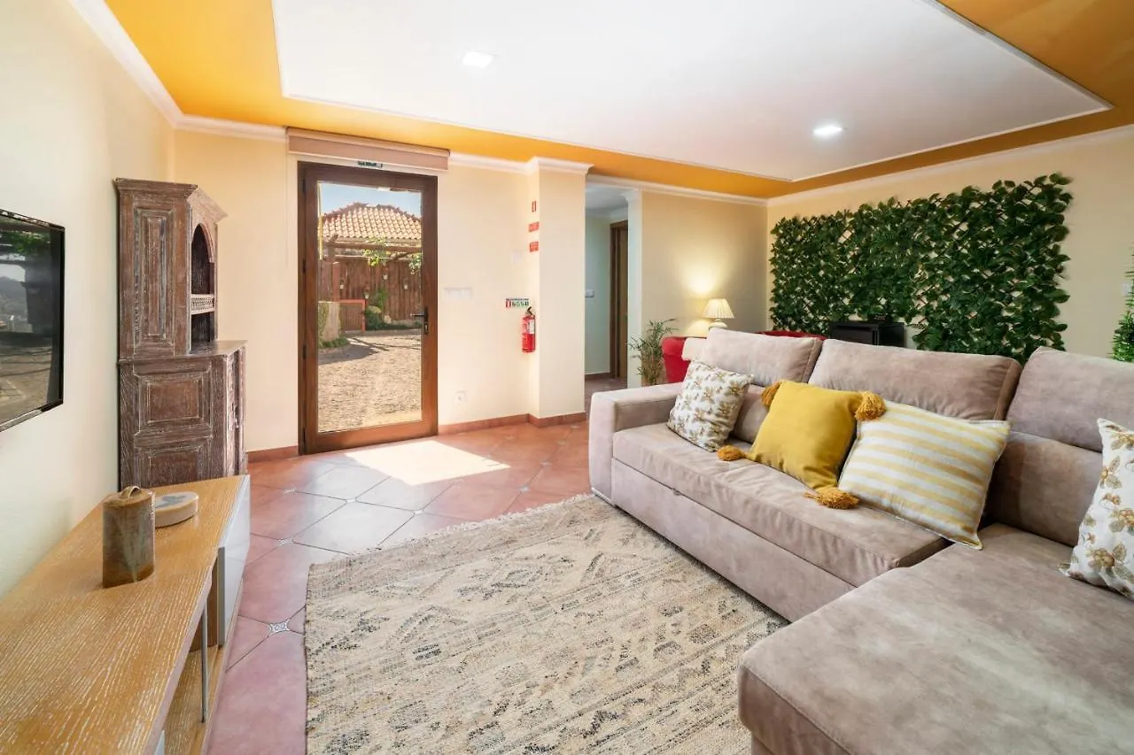 Casa Do Cavalo Das Florencas By An Island Apart Villa Calheta  Holiday home